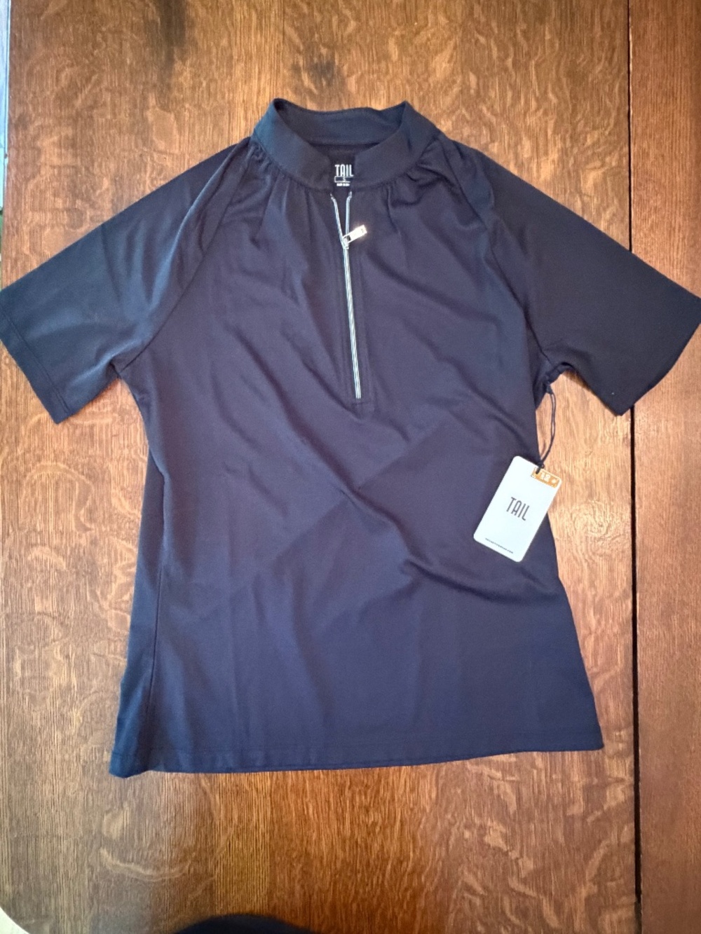 NWT Tail Maevie Onyx Golf Top Mock Neck 1/4 Zip UPF 50+ Size Small